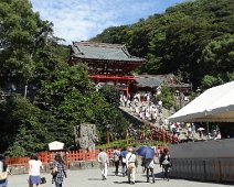 It's a beautiful Sunday in Kamakura and lot's of families are out visiting the Kenchoji shrine. It's a beautiful Sunday in Kamakura and lot's of families are out visiting the Kenchoji shrine.