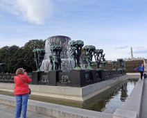 D03_G_Fountain The Fountain at Vigeland Park. The 20 tree groups were all modelled between 1906 and 1914. Beneath the crown of the trees the life of man, from cradle to grave,...