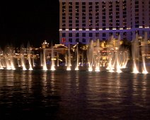 Vegas_Fountains_Night